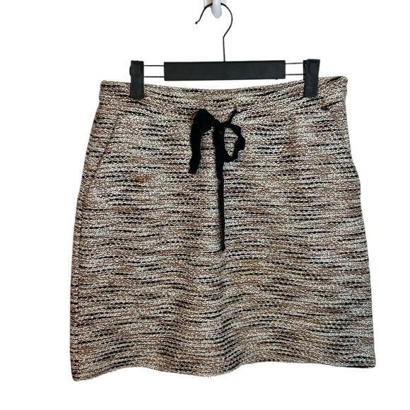 Loft Elastic Waist Boucle Jogger Skirt - Picture 3 of 8